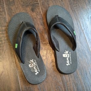 GUC Sanuk yoga mat flip flops black size 6.5